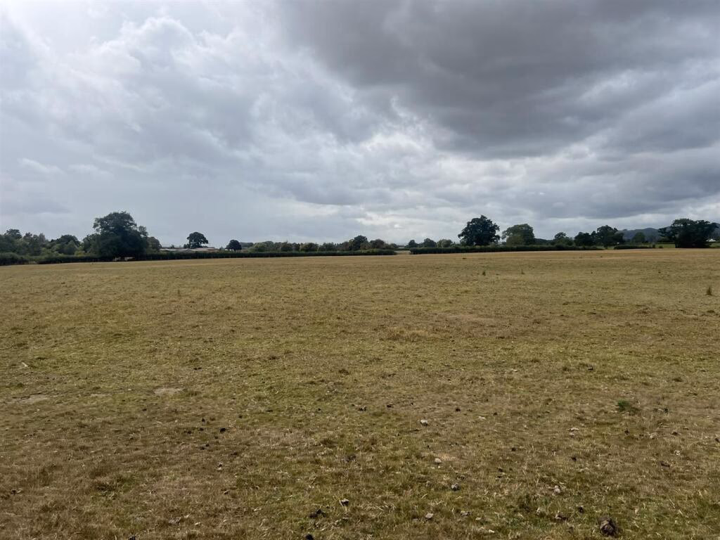 Land for sale - Image 3