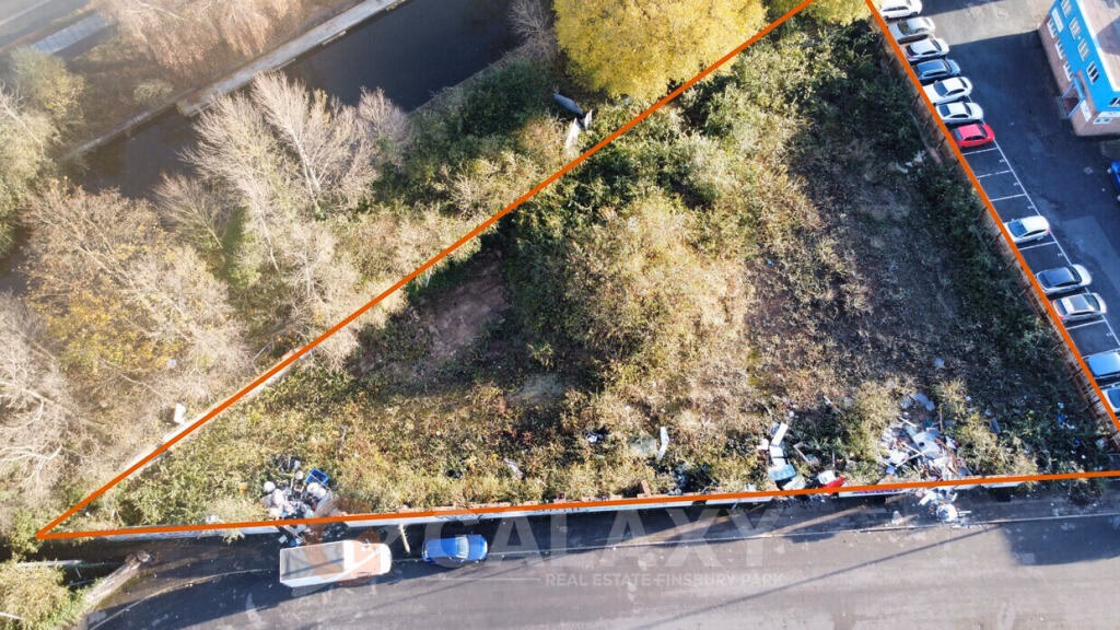 Land for sale - Image 1