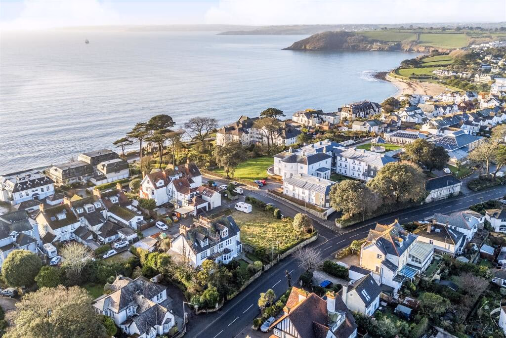 Plot for sale - Image 2