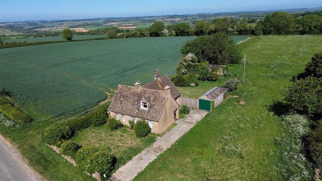 Plot for sale - Image 1