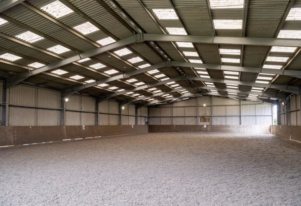 Land for sale - Image 2