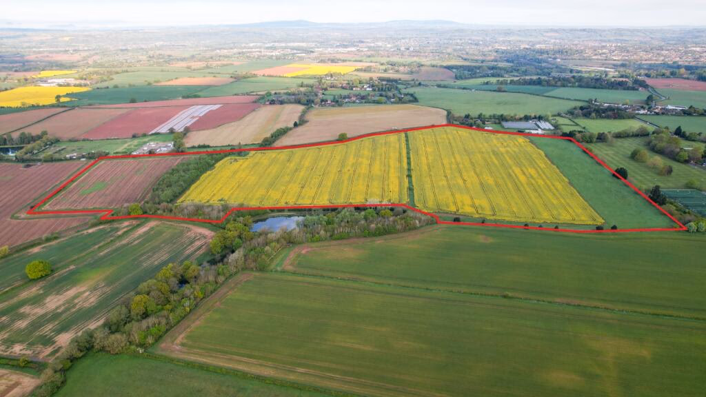 Land for sale - Image 1