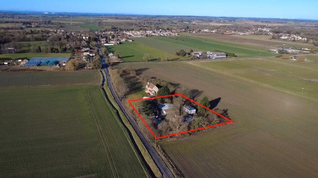 Land for sale - Image 2