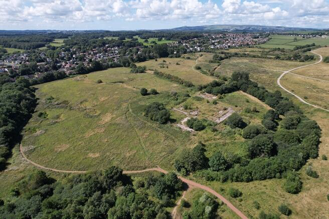 Land for sale - Image 1