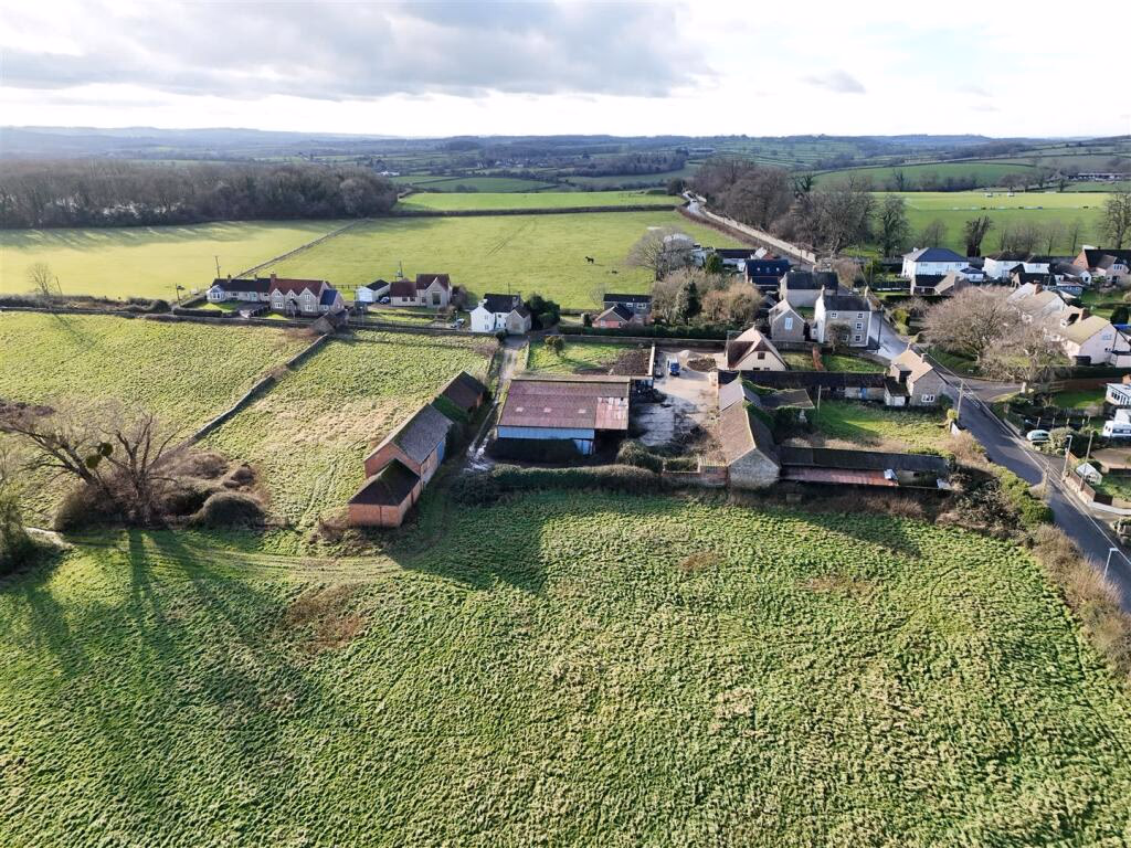 Plot for sale - Image 1