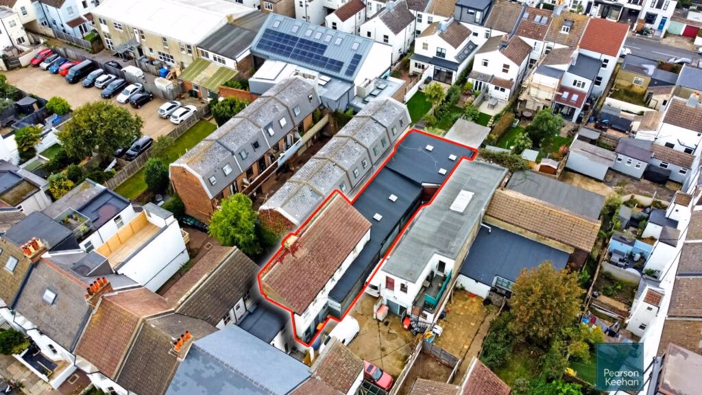 Plot for sale - Image 1