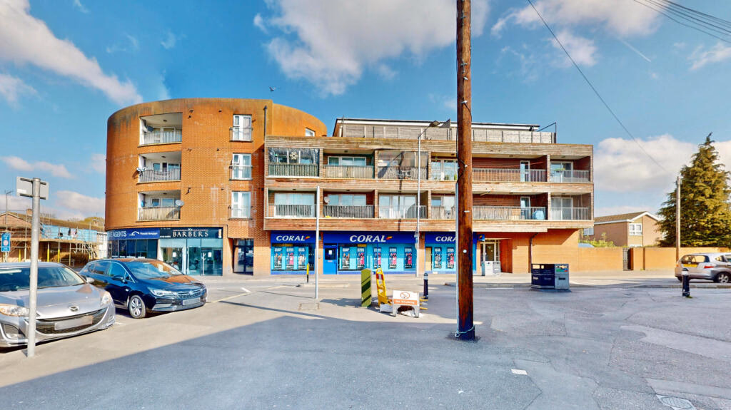 Land for sale - Image 1