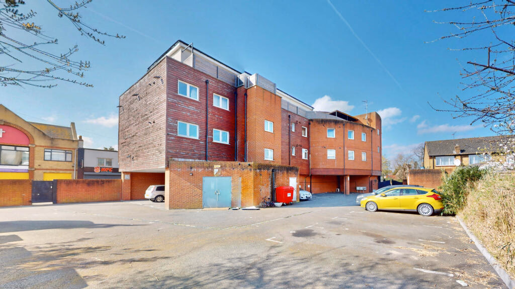 Land for sale - Image 2