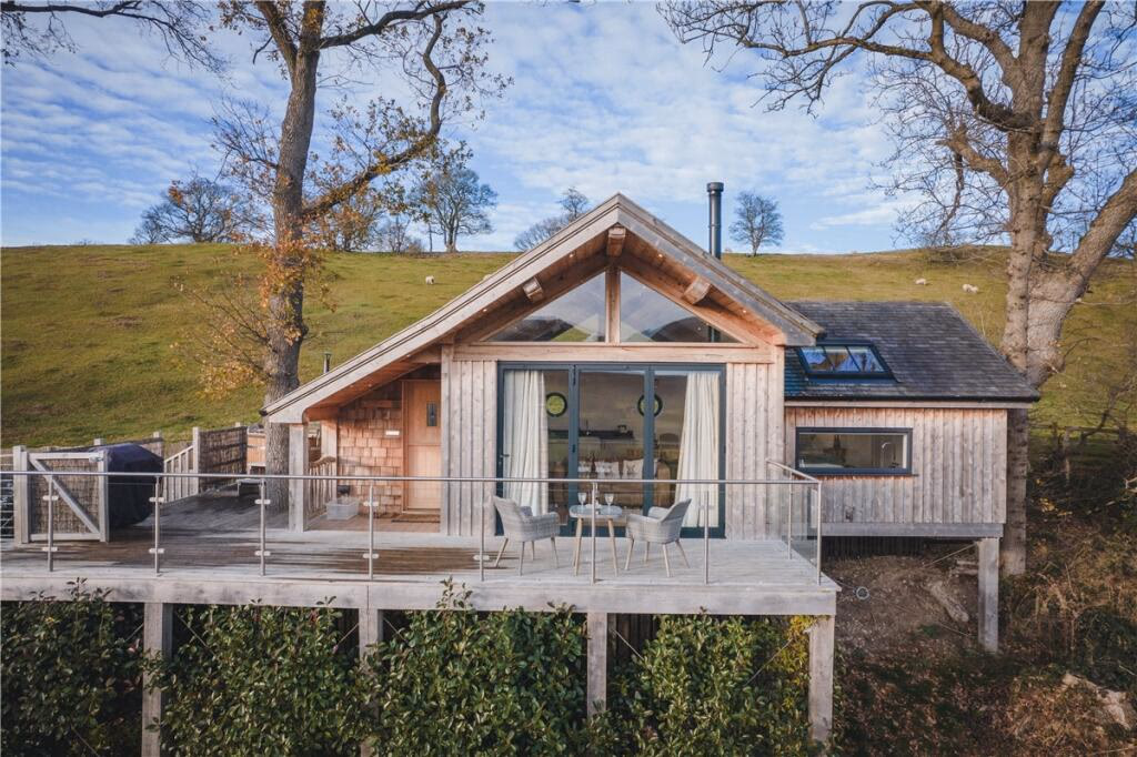 Land for sale - Image 1