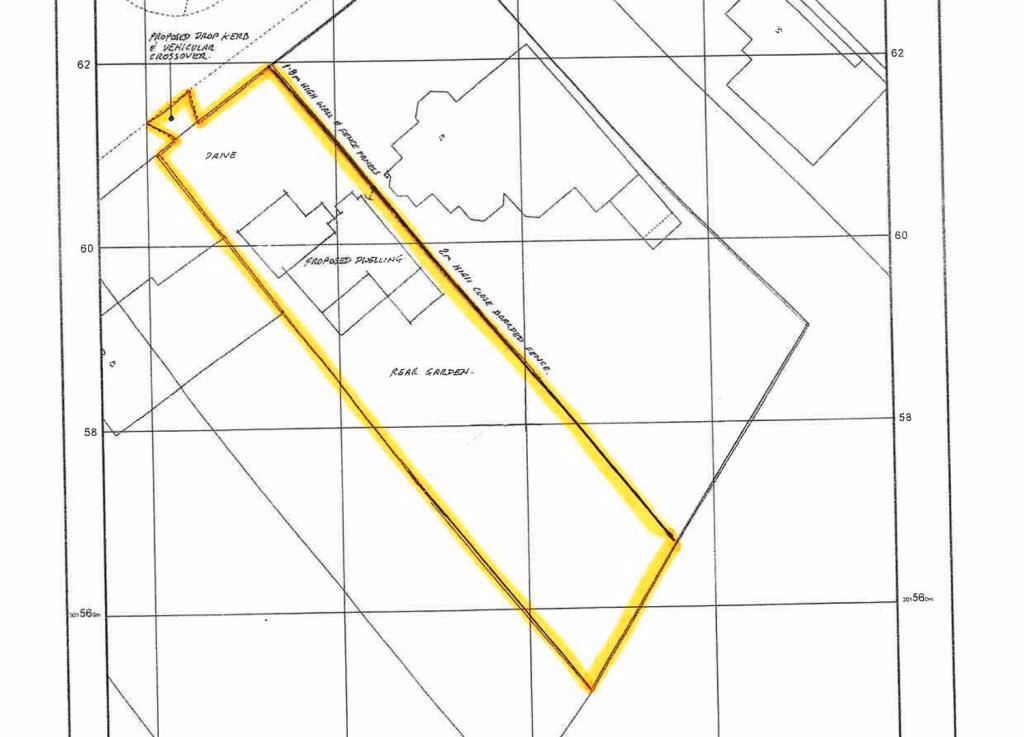 Land for sale - Image 1