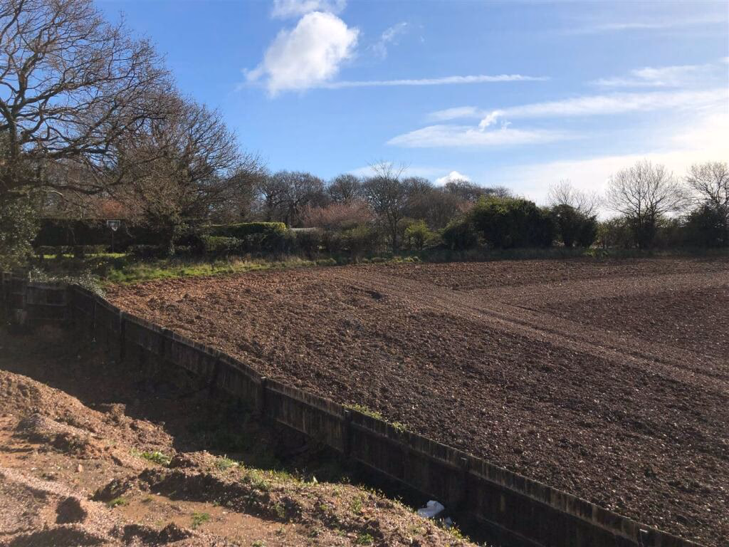 Land for sale - Image 4