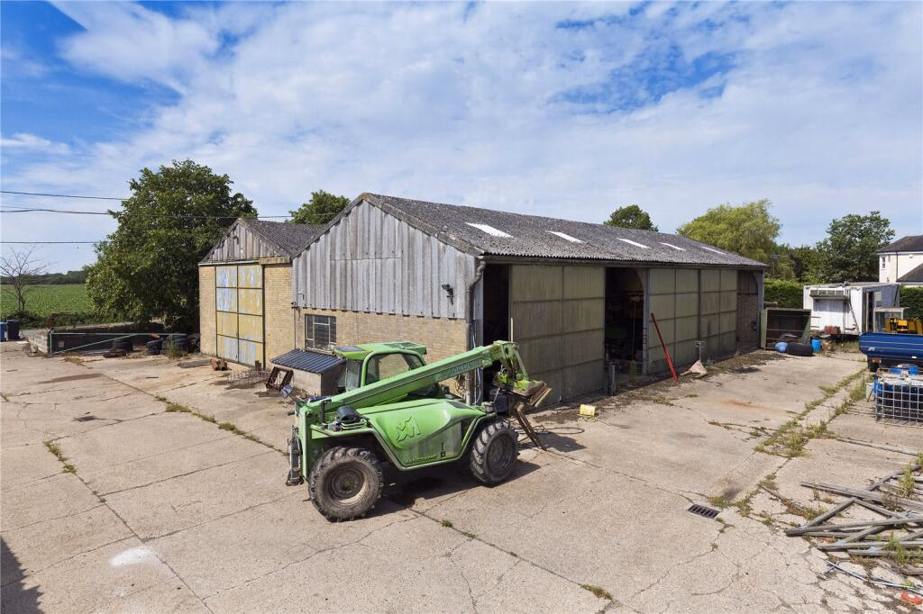 Land for sale - Image 2