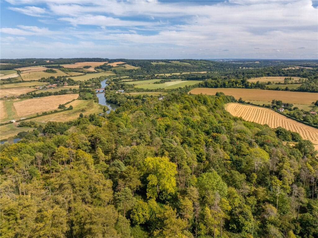 Land for sale - Image 2