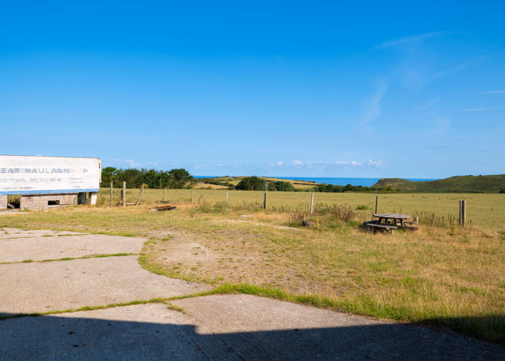 Land for sale - Image 3