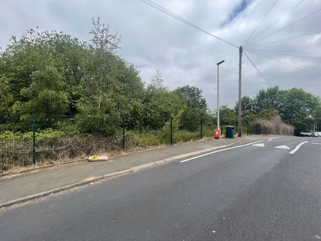 Land for sale - Image 4