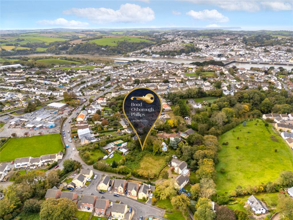 Plot for sale - Image 1