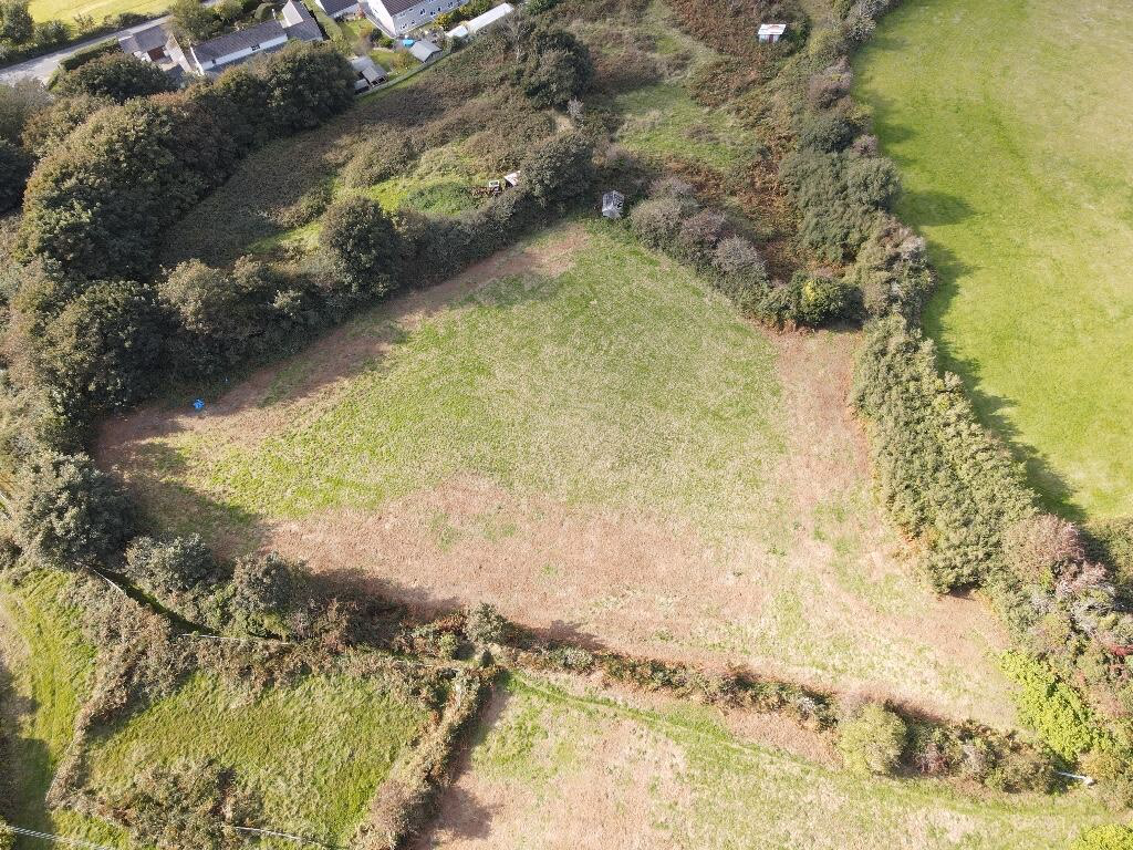 Land for sale - Image 2