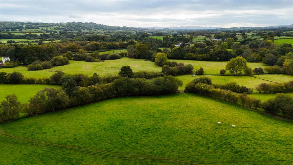 Land for sale - Image 4