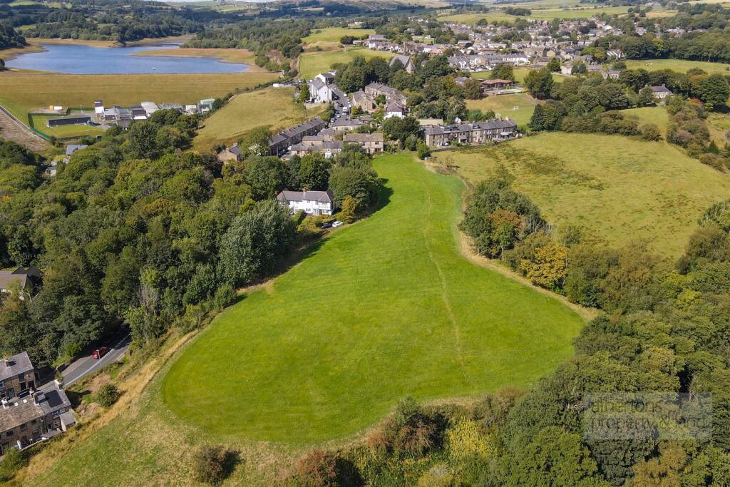 Land for sale - Image 1