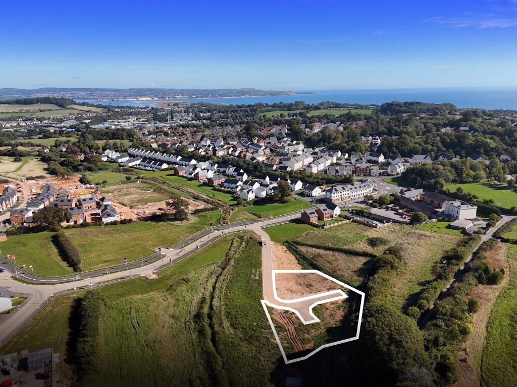 Plot for sale - Image 1