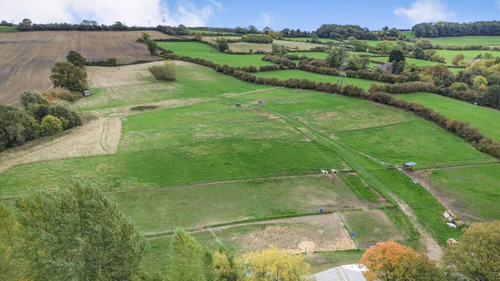 Land for sale - Image 2