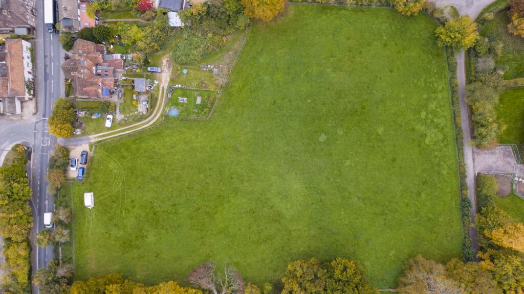 Land for sale - Image 2