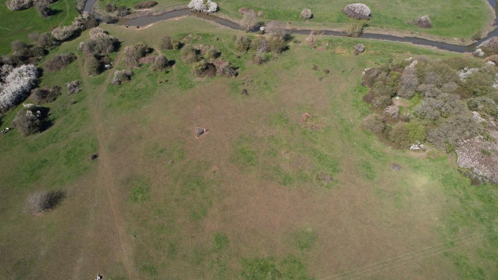 Land for sale - Image 1