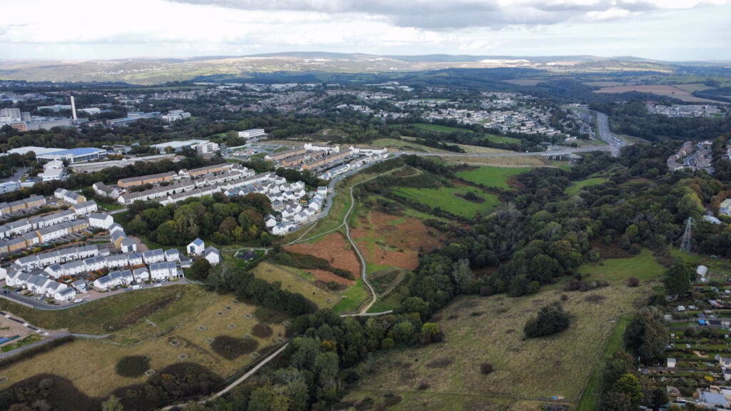 Land for sale - Image 3