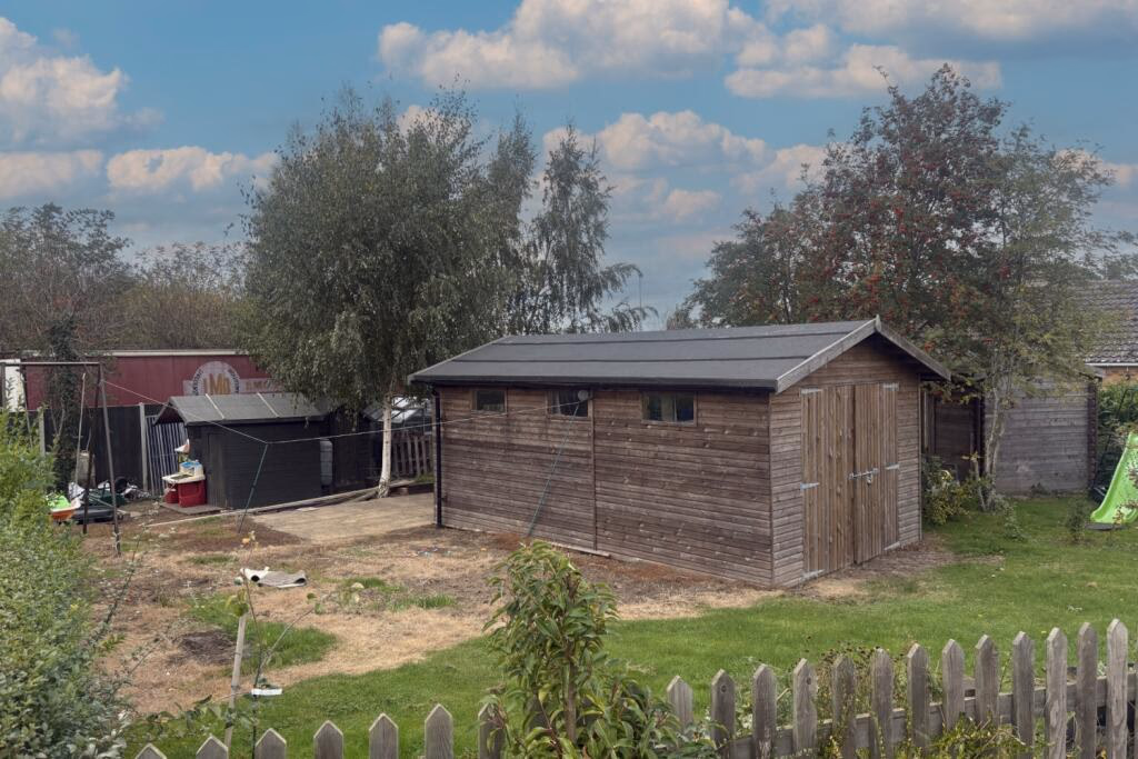 Land for sale - Image 3