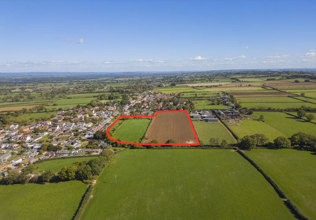 Land for sale - Image 2