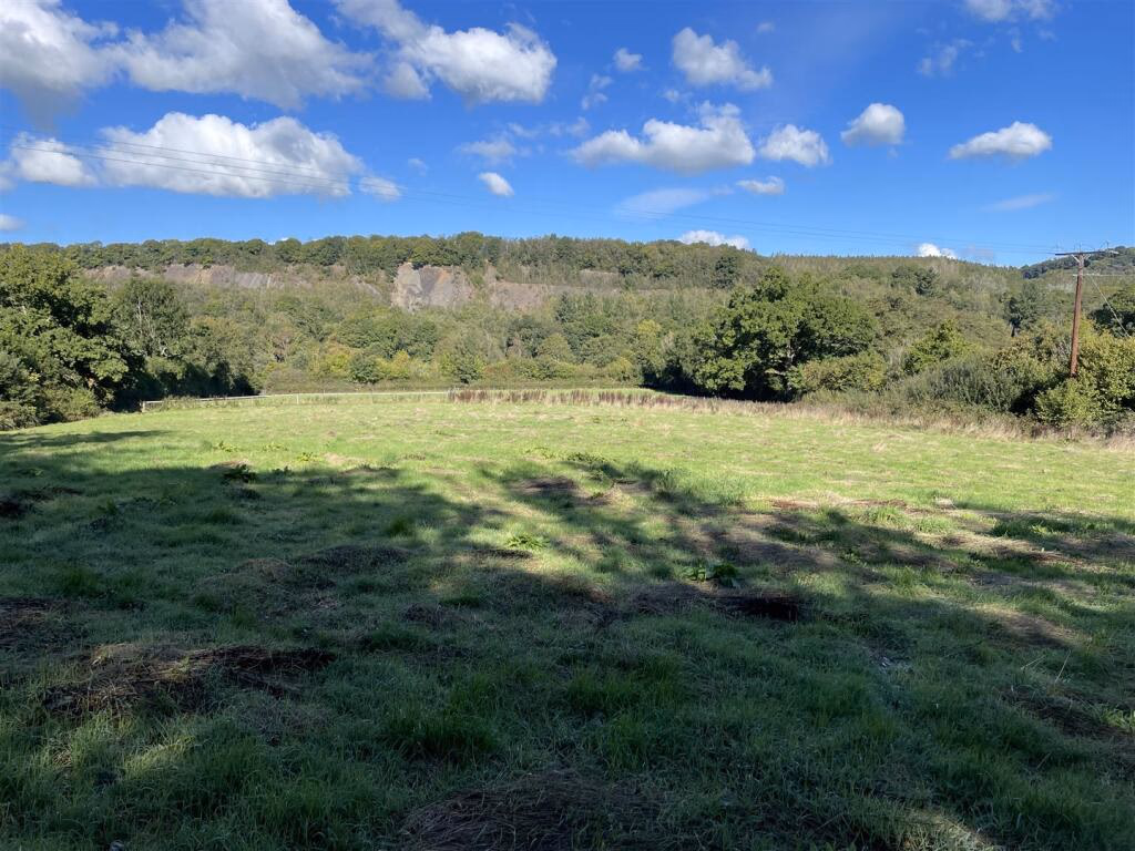 Land for sale - Image 3