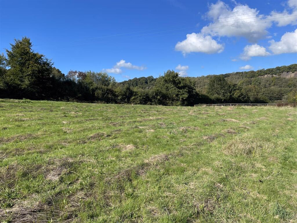 Land for sale - Image 4