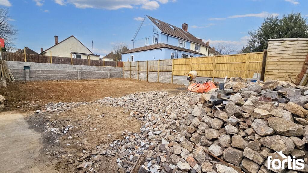 Plot for sale - Image 3