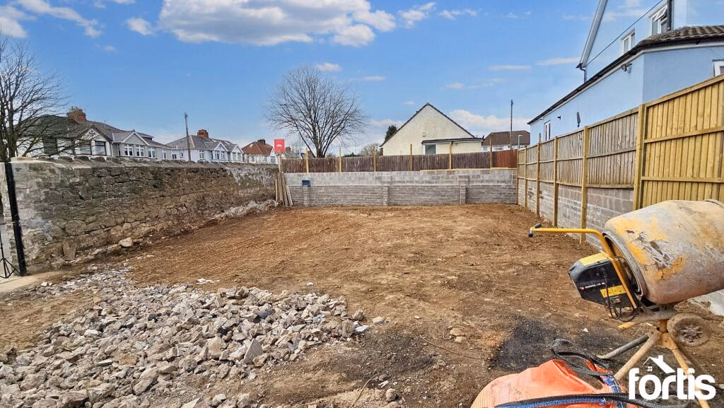 Plot for sale - Image 4