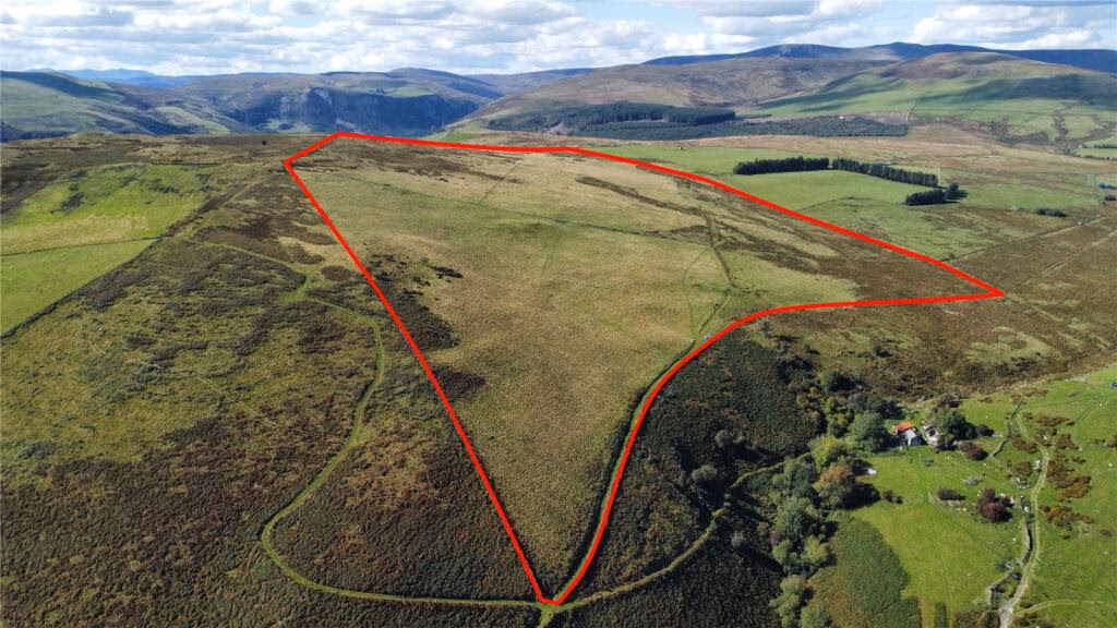 Land for sale - Image 1