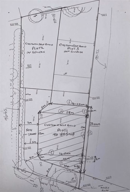 Land for sale - Image 1