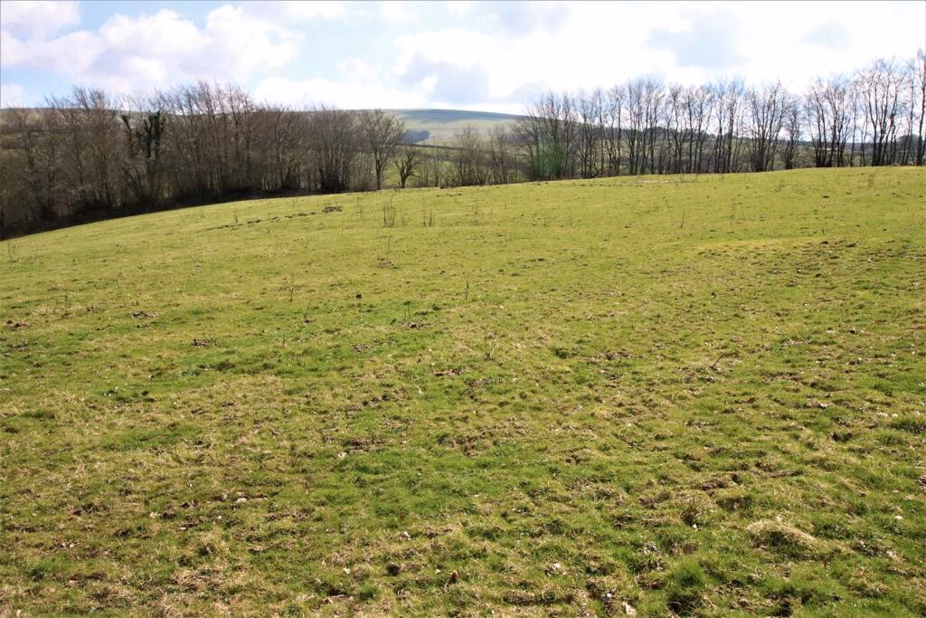 Land for sale - Image 3
