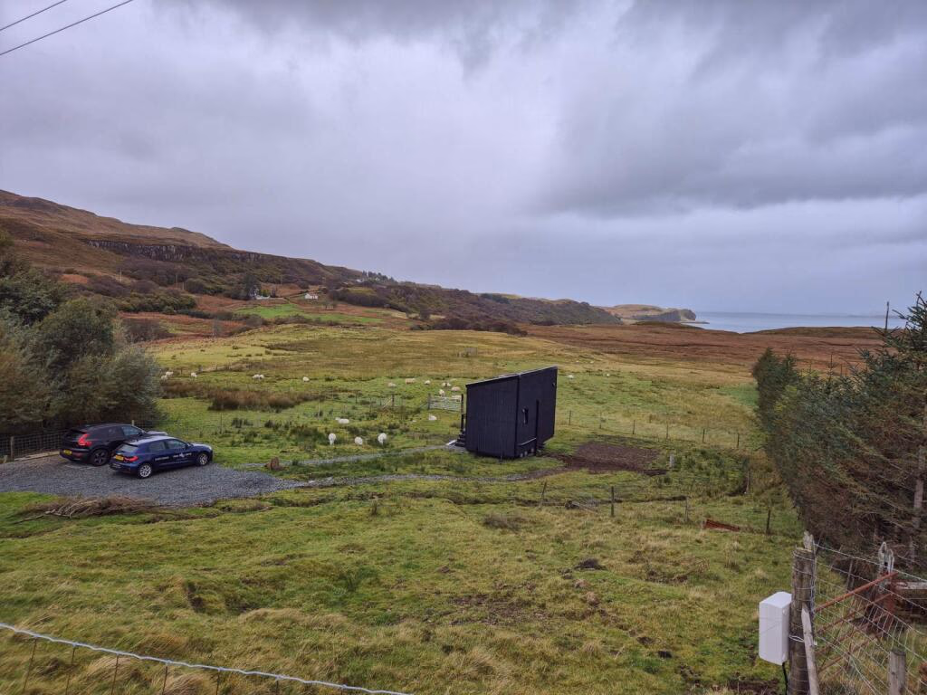 Plot for sale - Image 1