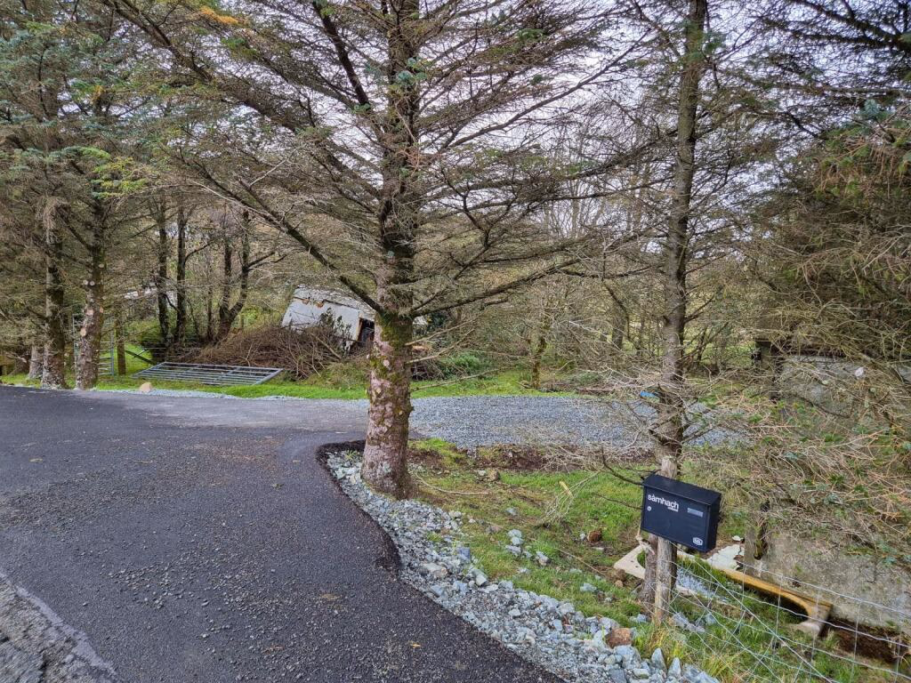 Plot for sale - Image 2