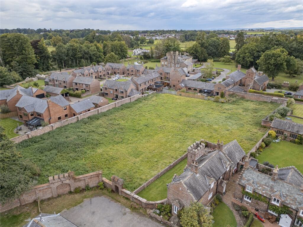 Land for sale - Image 1