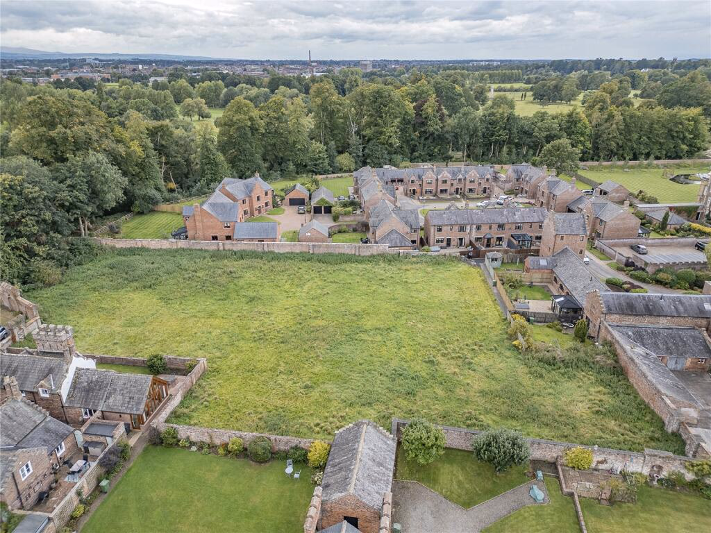 Land for sale - Image 2