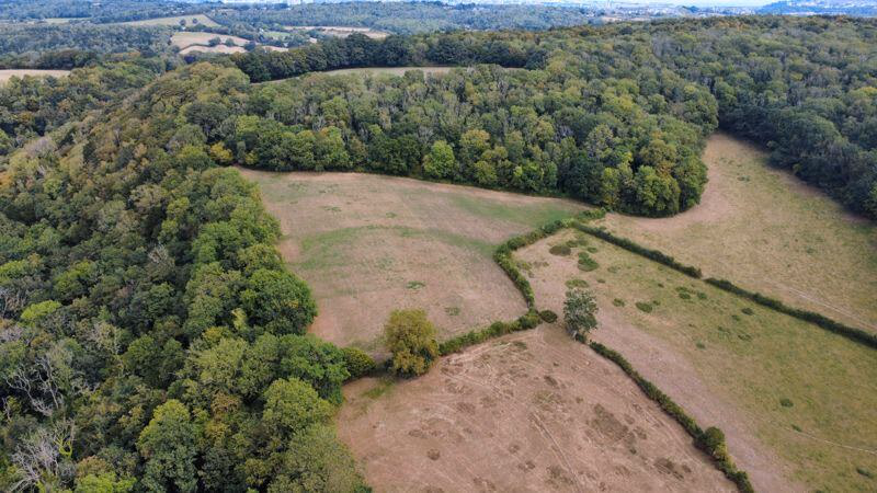 Land for sale - Image 1