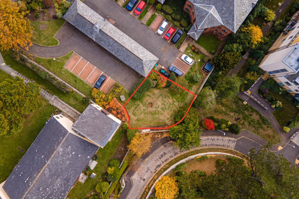 Land for sale - Image 2