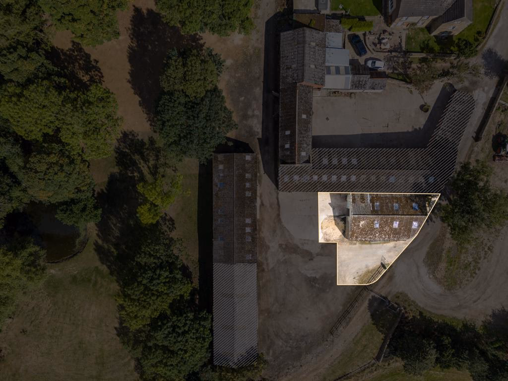 Plot for sale - Image 1