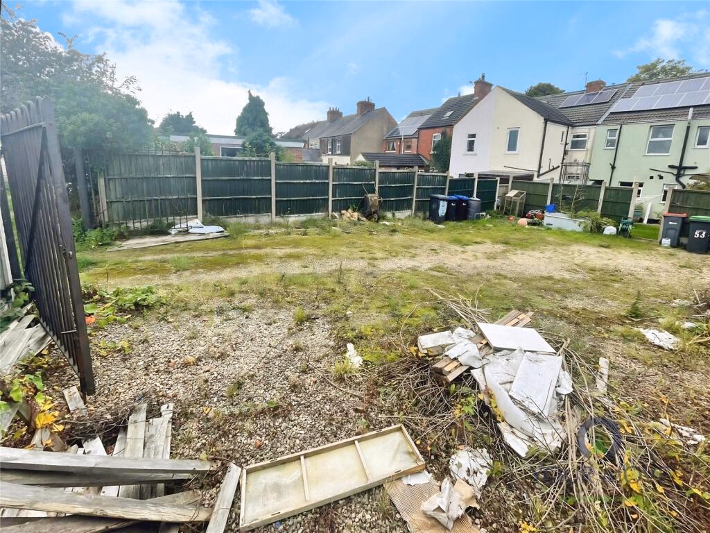 Land for sale - Image 2