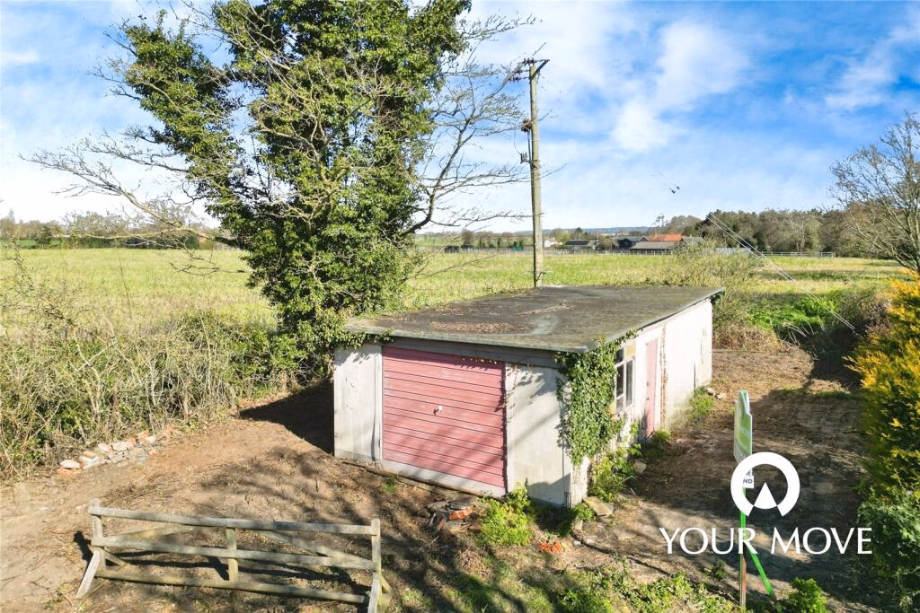 Land for sale - Image 2