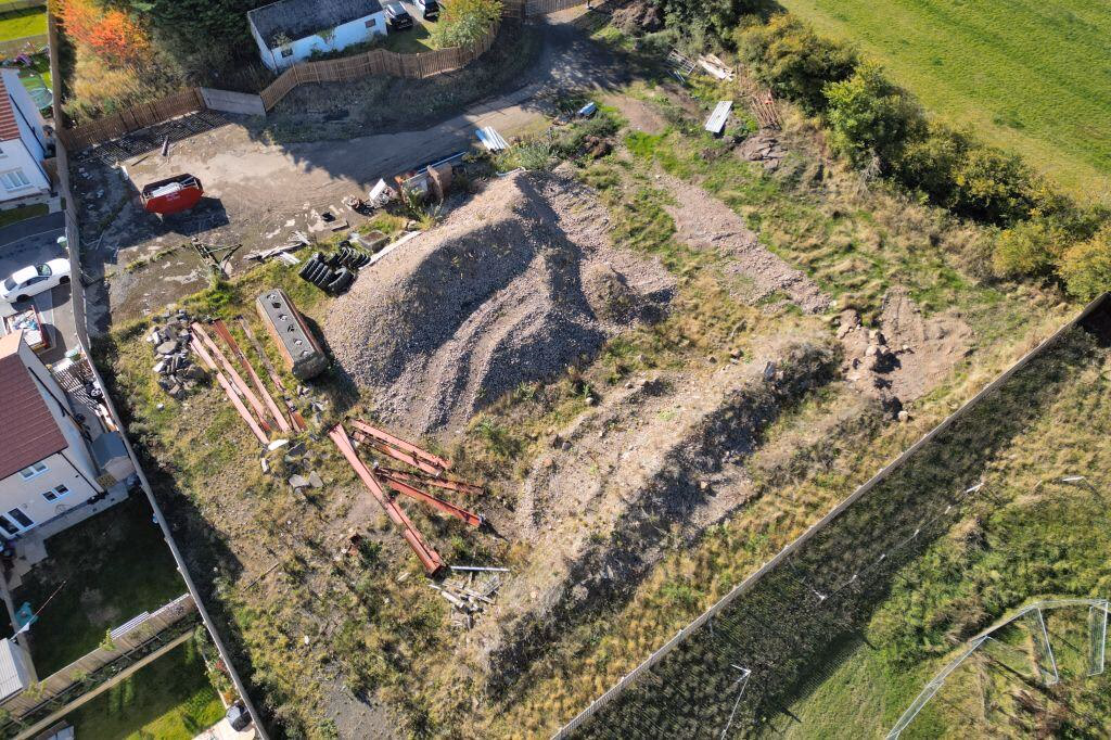 Plot for sale - Image 1