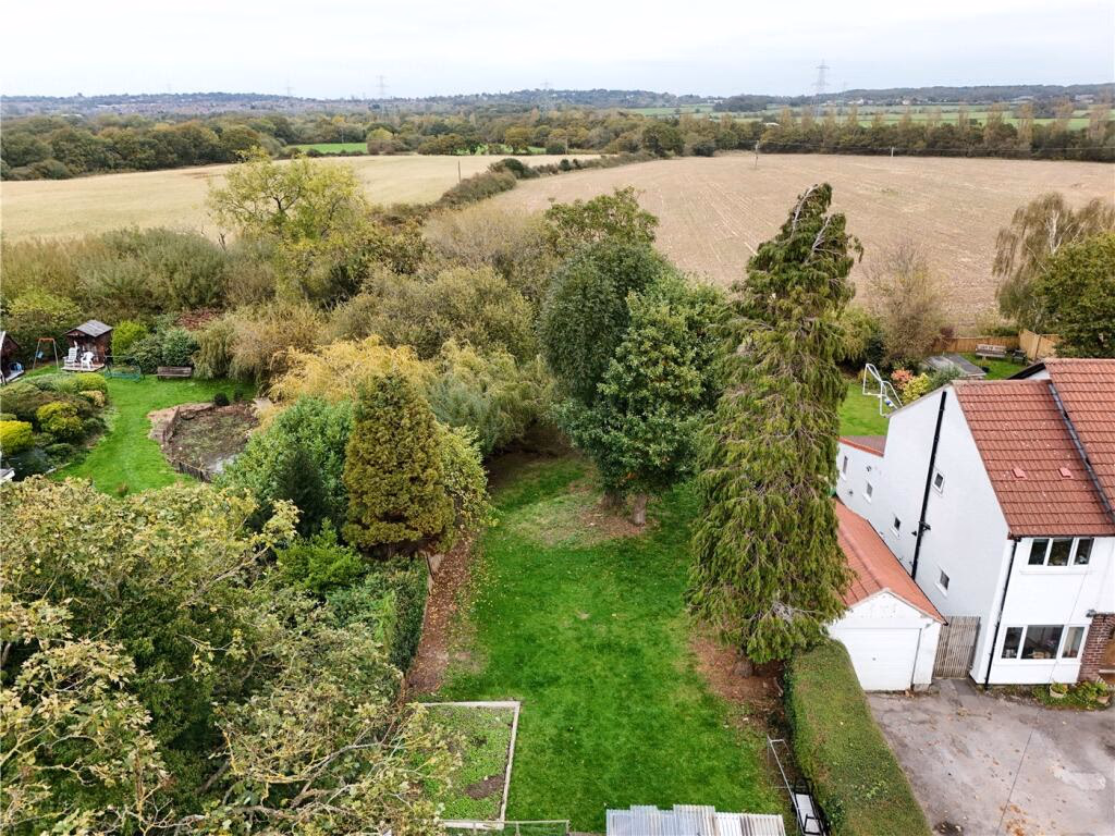 Land for sale - Image 1