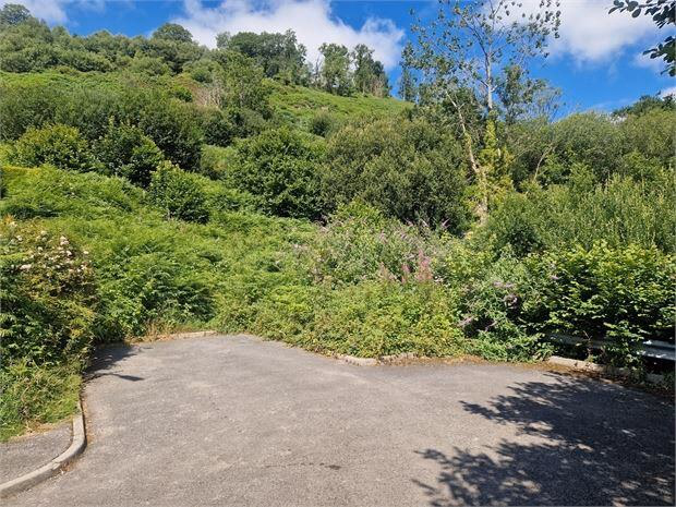 Land for sale - Image 1