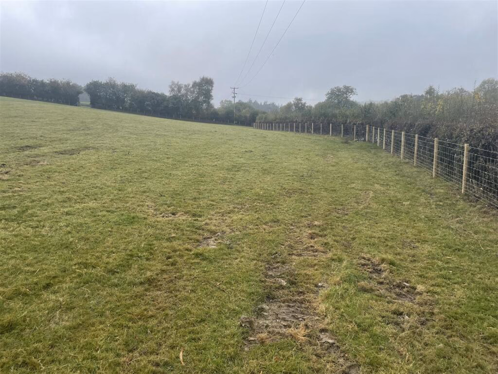 Land for sale - Image 4